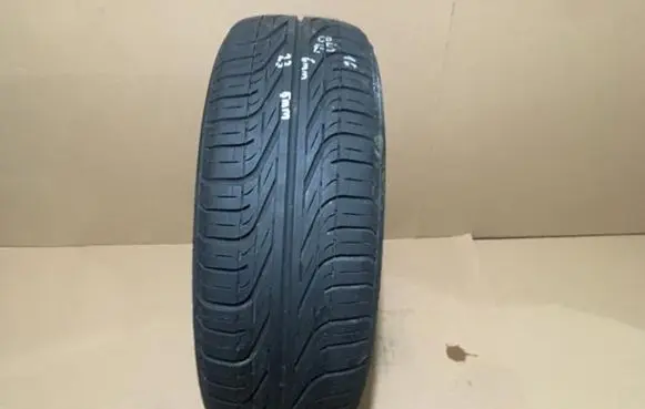 Renault Laguna II R16 summer tire 