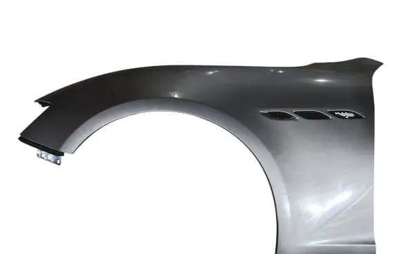 Maserati Ghibli Fender 
