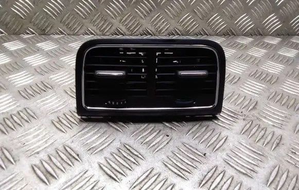 Audi A5 8T 8F Rear air vent grill 8K0819203