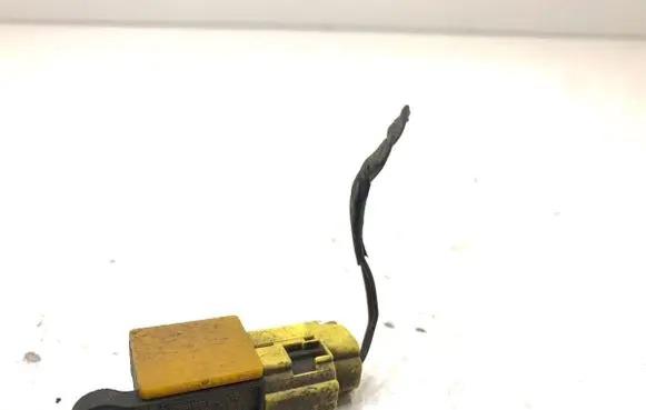 Skoda Superb B6 (3T) Airbag deployment crash/impact sensor