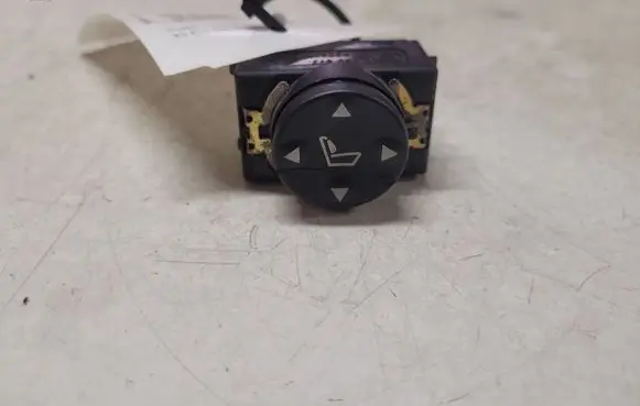 BMW X5 E53 Seat control switch 8360877
