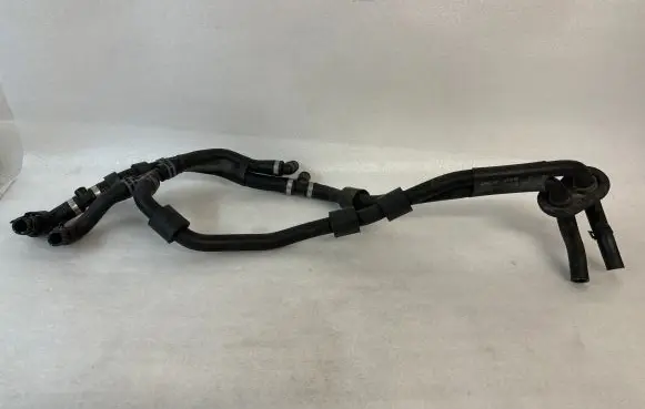 Audi Q7 4M Engine coolant pipe/hose 4M1819350KA4