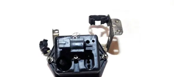 Vacuum air tank