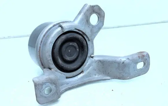 Volvo XC60 Engine mount bracket 8G9N6F012BB