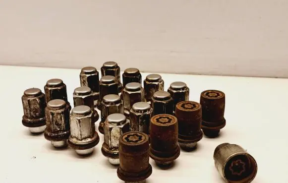 Lexus RX 330 - 350 - 400H Nuts/bolts 