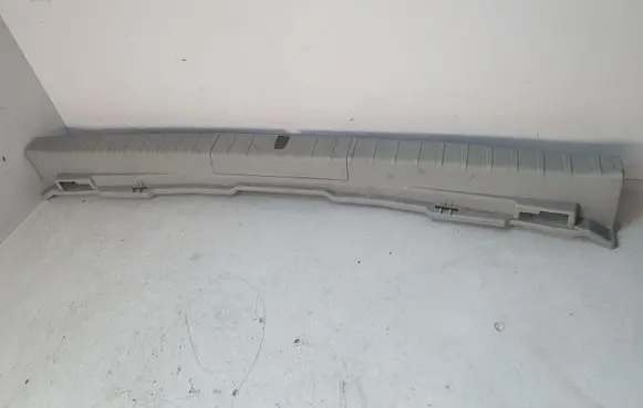 Toyota Prius (XW30) Trunk/boot sill cover protection 6471647030