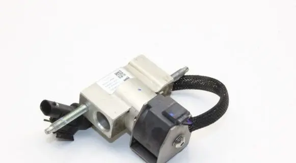 Peugeot 2008 II Air conditioning (A/C) expansion valve T588455 T588455A1