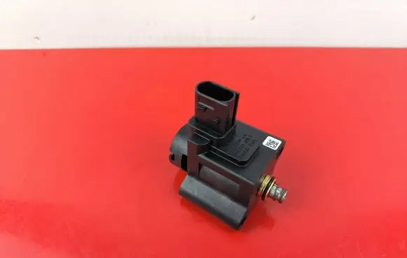 Mercedes-Benz Sprinter W907 W910 ABS relay 4420010081