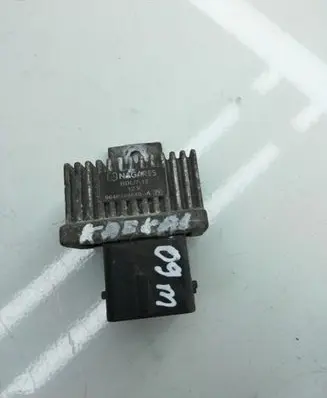 Nissan Qashqai Glow plug pre-heat relay 9640469680