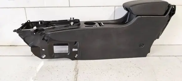 Opel Astra J Armrest 13262700 1696542
