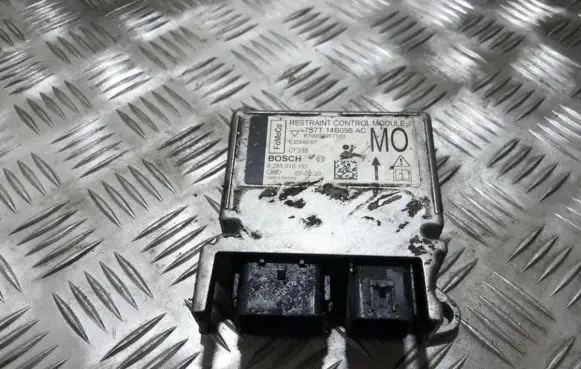 Ford Mondeo MK IV Airbag control unit/module 7s7t14b056ac 0285010157