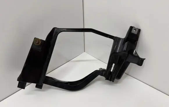 BMW 5 E60 E61 Headlight/headlamp mounting bracket 15873700