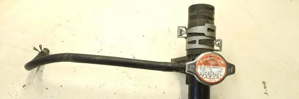 Toyota Yaris Engine coolant pipe/hose