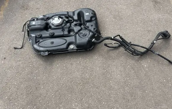 Toyota RAV 4 (XA50) Fuel tank 7710042610 7702042260