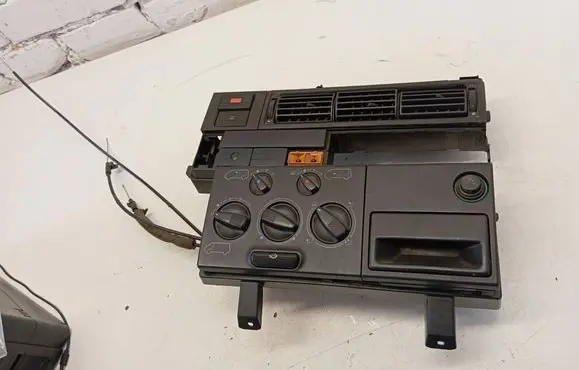 Volkswagen Transporter - Caravelle T4 Dashboard center trim panel 7D1858089D 7D0959511 7D0857305B