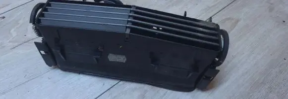 Opel Astra H Dash center air vent grill 24465731 330188061
