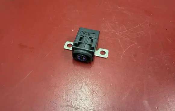 BMW X3 G01 Battery relay fuse 0080P1100017