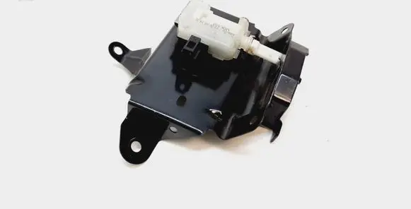 Volvo C70 Fuel tank cap lock 806624