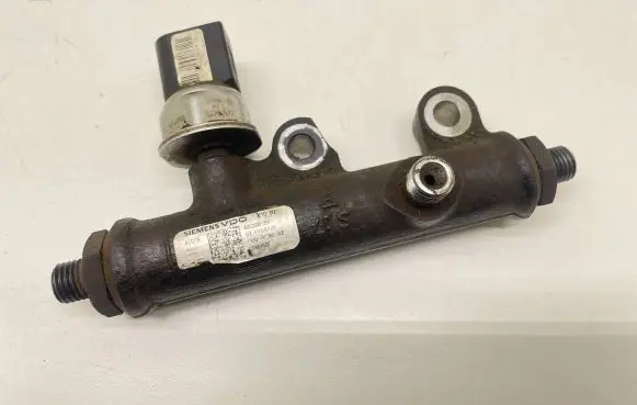 Land Rover Range Rover Sport L320 Fuel main line pipe 4R8Q9C066AE A2C20001297