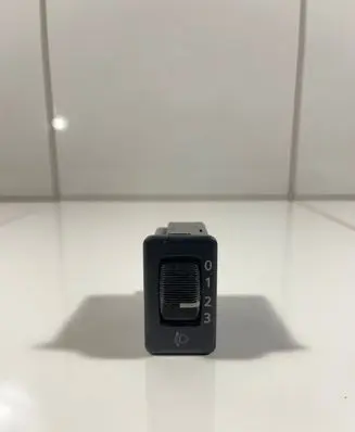 Nissan X-Trail T30 Headlight level height control switch 3729