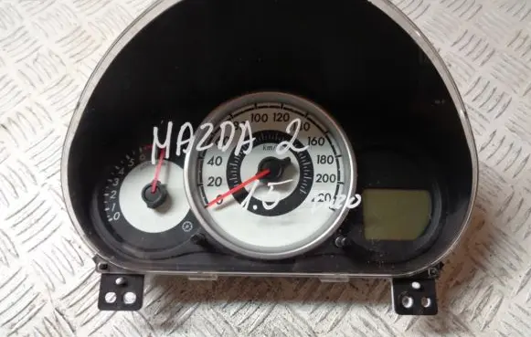 Mazda 2 Speedometer (instrument cluster) D01J55430 K9001 AMDF73C