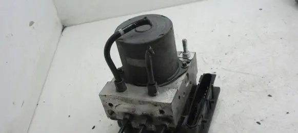 Mazda CX-7 ABS Pump EH14437A0