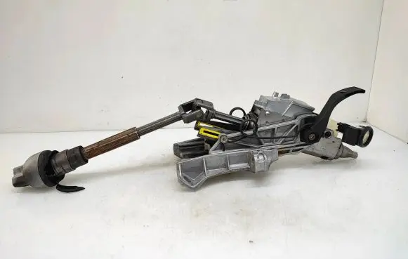 Ford Focus Steering wheel axle BV6N3C529GD 11050202965 7G913F880