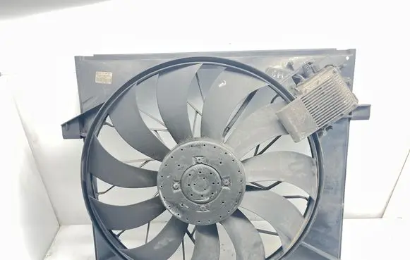 Mercedes-Benz ML W163 Electric radiator cooling fan A1635000293