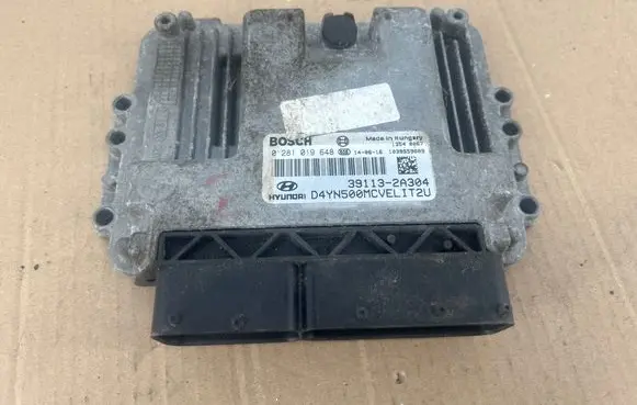 KIA Venga Engine control unit/module 391132A304 0281019648 1039S59609