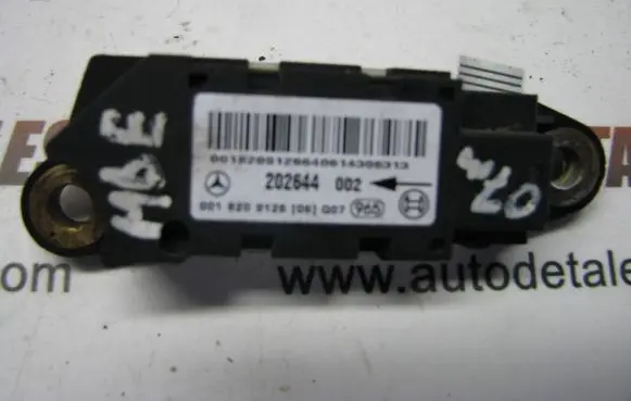 Mercedes-Benz E W211 Airbag deployment crash/impact sensor A0018209126