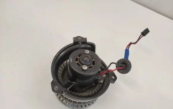 Chrysler 300M Heater fan/blower 7011348851 AY166100