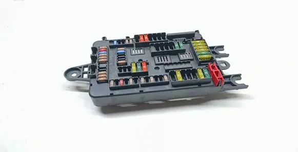 BMW 1 F20 F21 Fuse module 9337881 61149337881