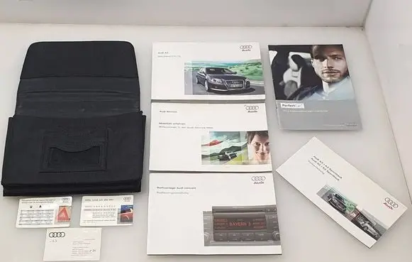 Audi A3 S3 8P Owners service history hand book 