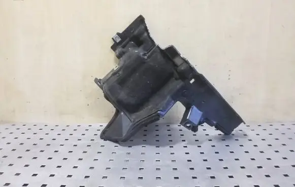 Land Rover Range Rover Sport L494 Other engine bay part CPLA6D058 EPLA01591AF