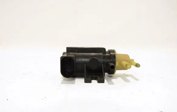 Volkswagen Caddy Vacuum valve 