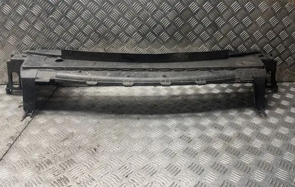 Volvo V70 Radiator trim 30744084