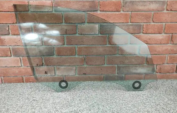 BMW 2 F44 Front door window glass four-door 7474356