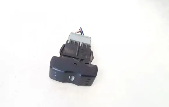 Dacia Logan I Windscreen/window heater switch