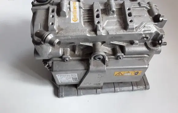 Mercedes-Benz C W205 Voltage converter inverter A2059006515