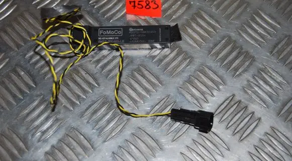 Ford Focus Aerial antenna amplifier 8M5T15K603LB