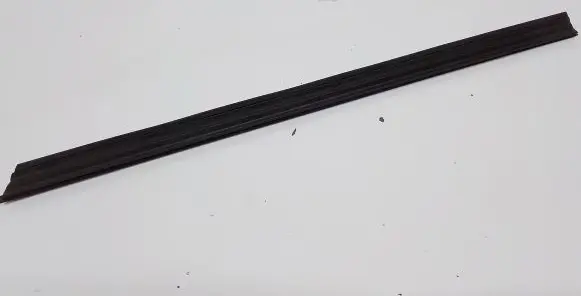 Mercedes-Benz GLK (X204) Rubber seal front door window/glass A2047251365