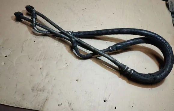 Power steering hose/pipe/line