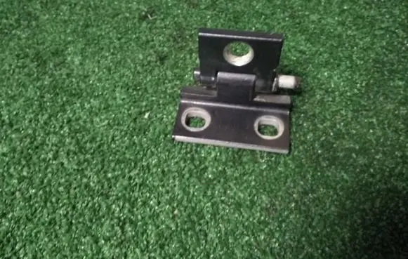 Volvo V70 Front door lower hinge 