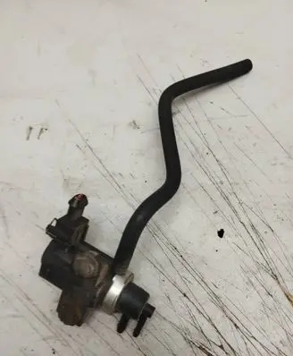 Volvo S40, V40 Turbo solenoid valve 72190343