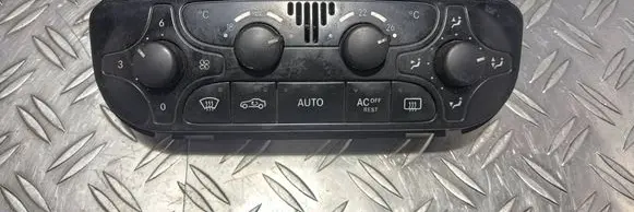Mercedes-Benz CLK A209 C209 Climate control unit A2098300385 9140010496 944D016128