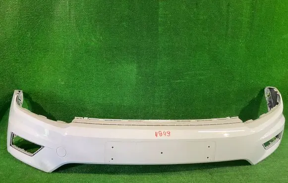 Volkswagen Tiguan Front bumper