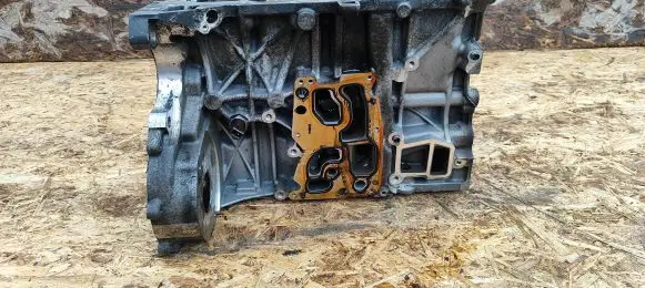 Mini Cooper Countryman R60 Engine block 782303005 B70840