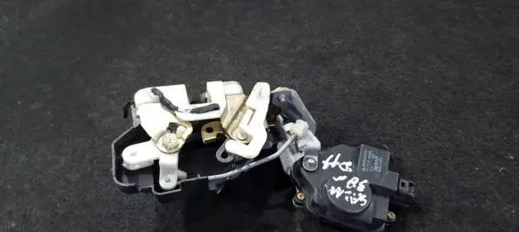 Mitsubishi Galant Rear door lock mr349317 101528-0080