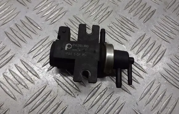 Volkswagen PASSAT B4 Vacuum valve 1H0906627
