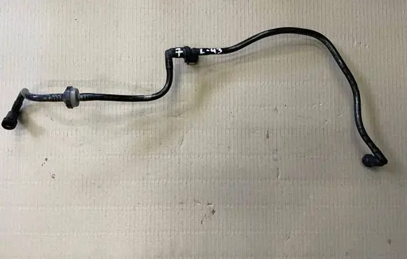 Renault Megane III Fuel injector supply line/pipe 